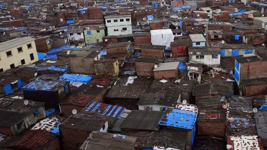 एशिया की सबसे बड़ी स्लम धारावी में कोरोना को कैसे किया नियंत्रित?