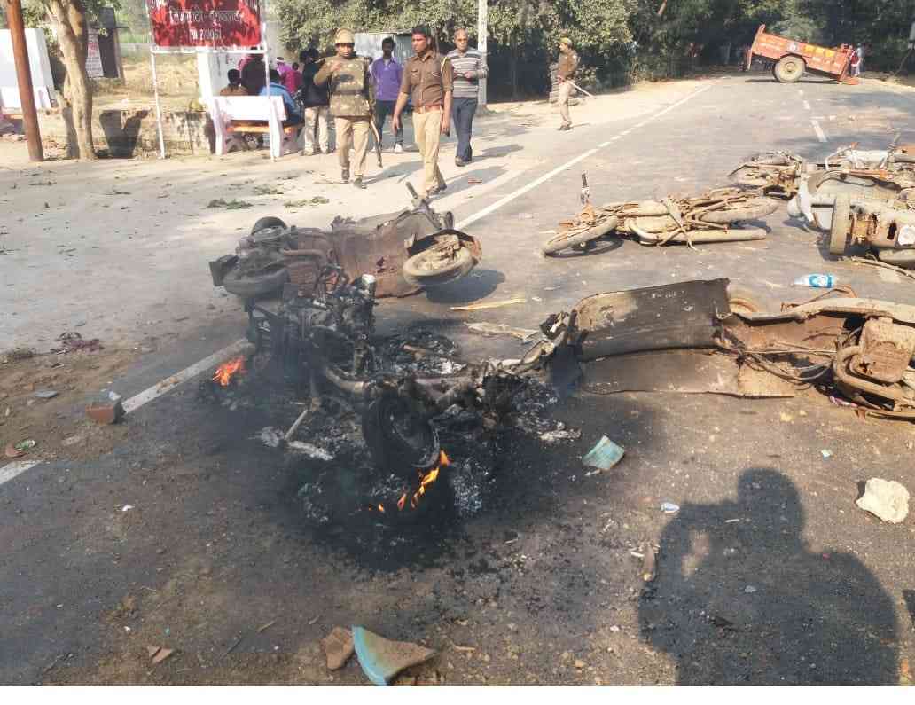 bulandshahar violence and police dead in picture - Satya Hindi