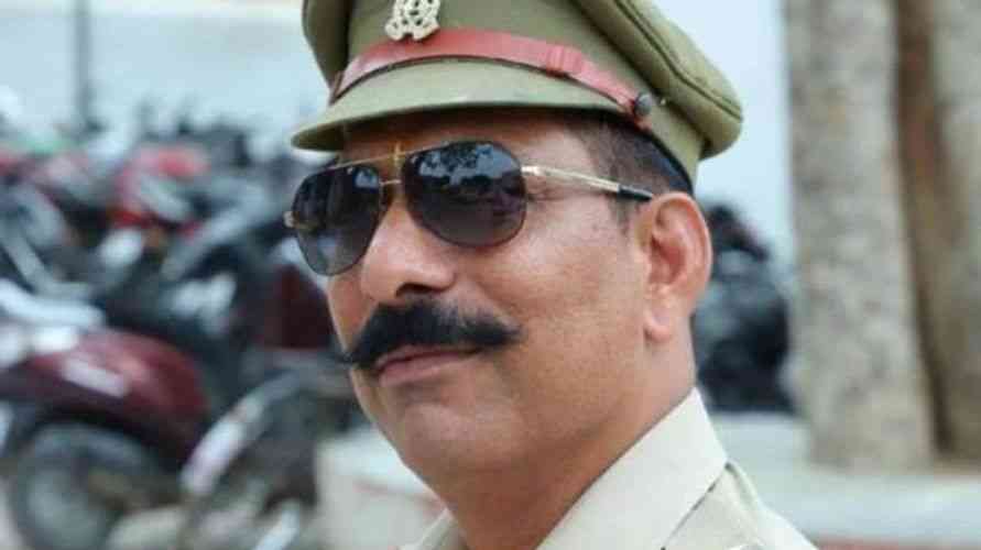 अपनी ही पुलिस की बात को क्यों झुठला रहे हैं बीजेपी विधायक?