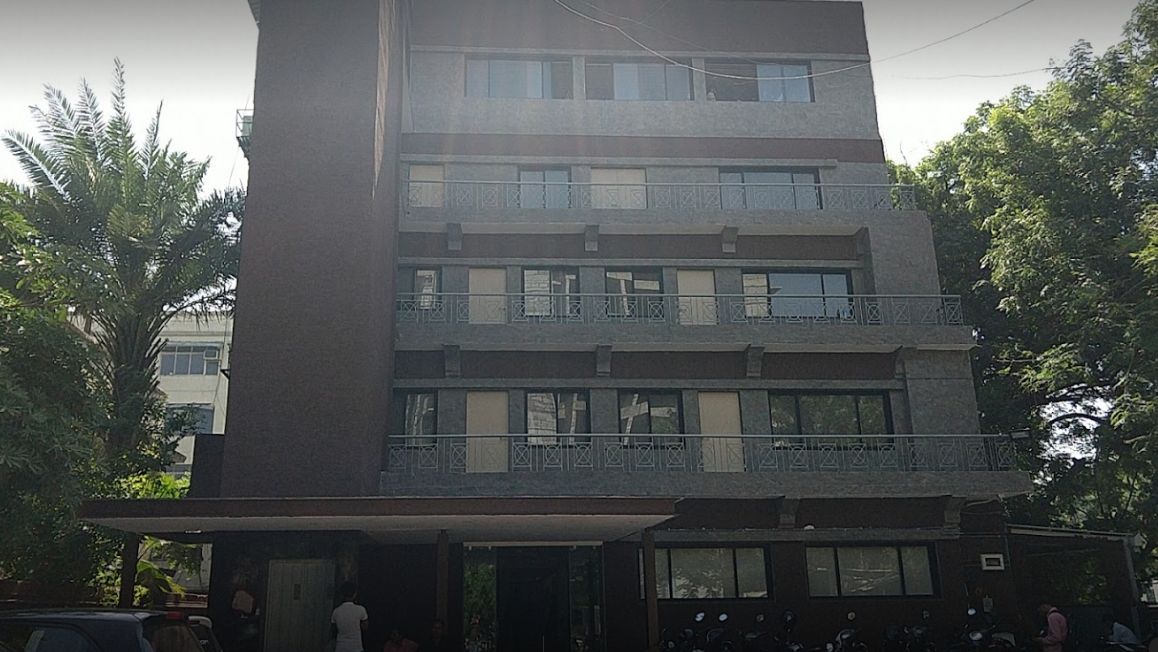 गुजरात के कोविड अस्पताल में आग लगने से 8 लोगों की मौत