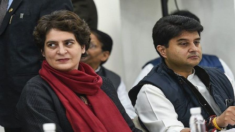 सिंधिया के बाद क्या प्रियंका भी छोड़ेंगी कांग्रेस महासचिव का पद?