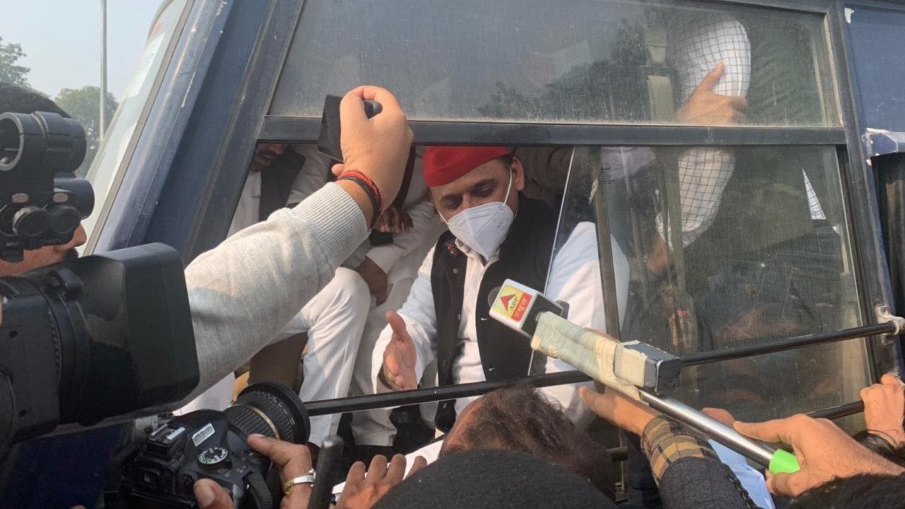 Akhilesh yadav stops to go kannauj in farmers protest - Satya Hindi