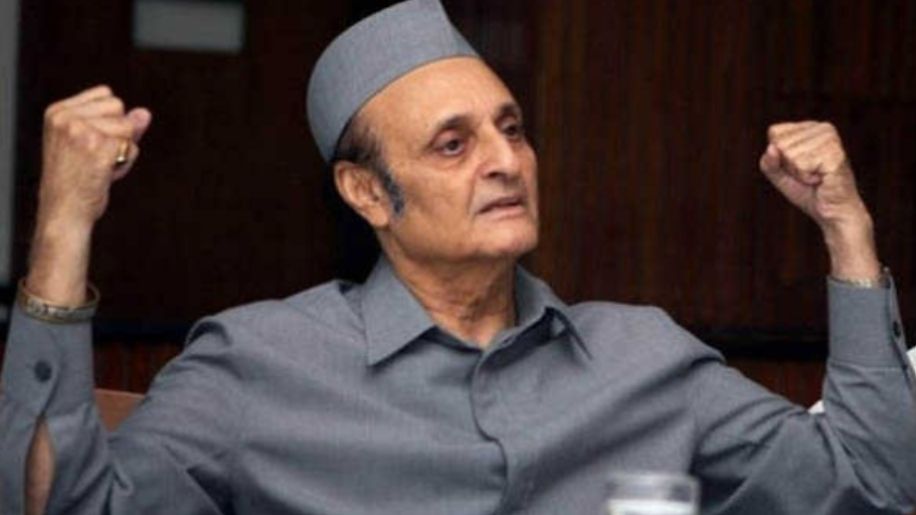 कश्मीरी नेताओं को रिहा करें, बातचीत शुरू करें : कर्ण सिंह