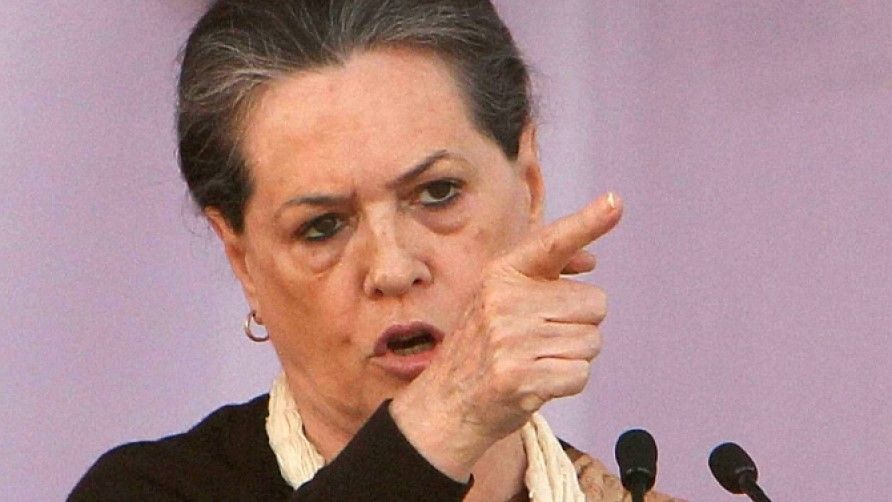 सोनिया ने मोदी को लिखा ख़त, कहा, ग़रीबों को 10 किलो मुफ़्त खाद्यान्न मिले