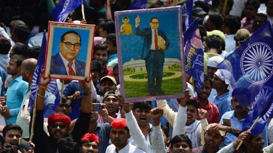 एससी-एसटी-ओबीसी वर्ग के हज़ारों पद खाली, केंद्र सरकार की खिंचाई