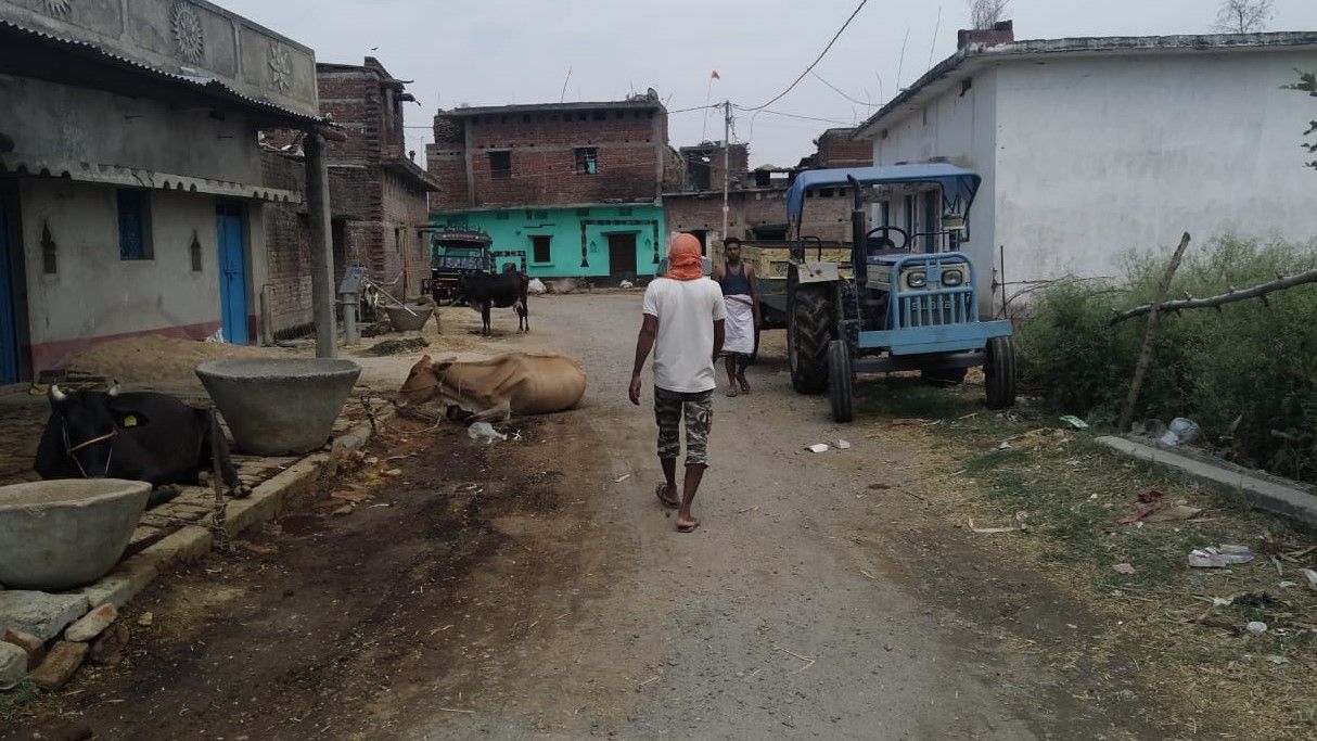 कोरोना के कहर से गांवों में परिवार के परिवार तबाह हो गए!