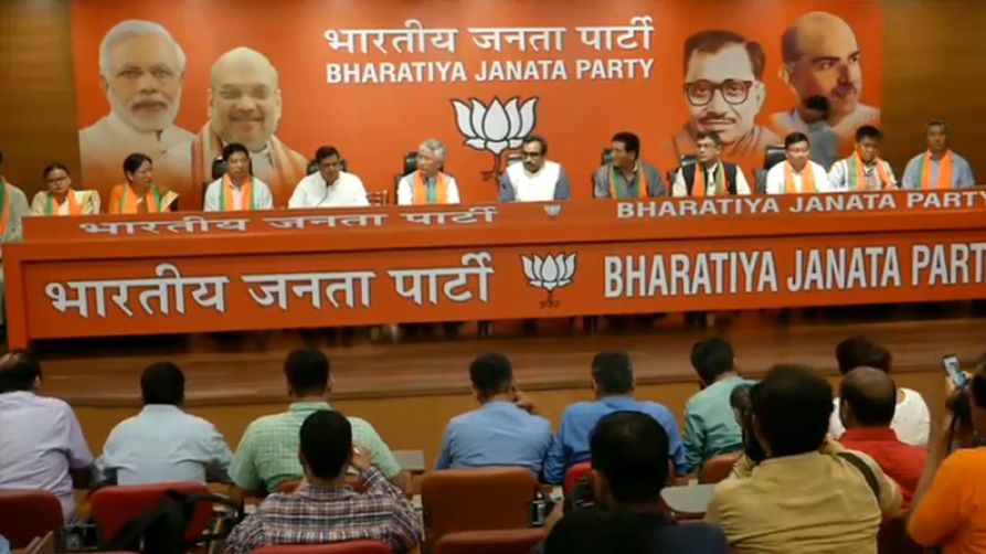 सिक्किम: एसडीएफ़ के 10 विधायक बीजेपी में शामिल