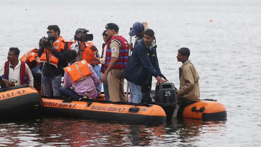 bhopal boat capsizes rescue operation affected media hurdle - Satya Hindi