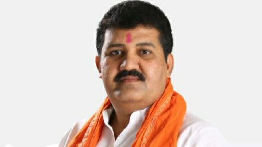 महाराष्ट्र: टिकटॉक स्टार आत्महत्या केस में&nbsp;वन मंत्री राठौड़ का इस्तीफ़ा