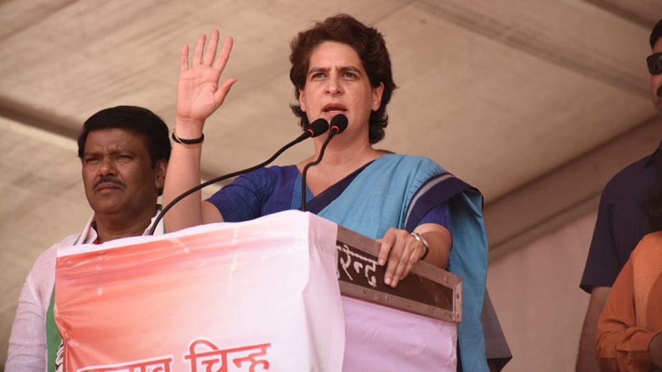 दिल्ली-मेरठ रेल कॉरिडोर का ठेका चीनी कंपनी को सौंपना घुटने टेकने जैसा: प्रियंका