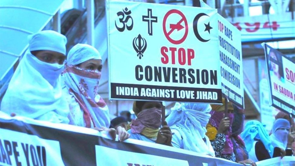 is anti religious conversion law or love jihad bjp political propaganda - Satya Hindi