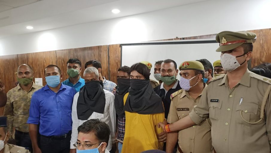 गोंडा पुलिस: मंदिर के&nbsp;पुजारी ने ही ख़ुद पर हमले की साज़िश रची