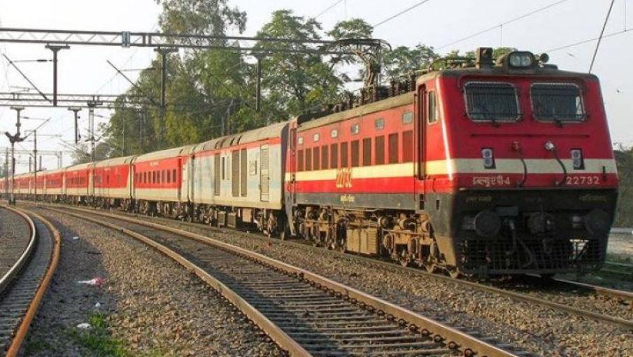 privatization of railways as private companies allowed to run trains - Satya Hindi