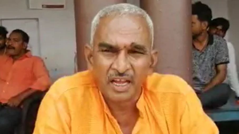 बलिया: बीजेपी विधायक सुरेंद्र सिंह ने दी अधिकारी को धमकी!
