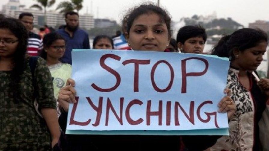 दिल्ली: कोरोना वायरस फैलाने की साज़िश रचने की अफवाह के कारण मुसलिम युवक को जमकर पीटा