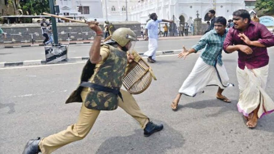 आपदाएँ प्रजातंत्र को भी संक्रमित कर सकती हैं; फिर आज़ादी का क्या होगा?