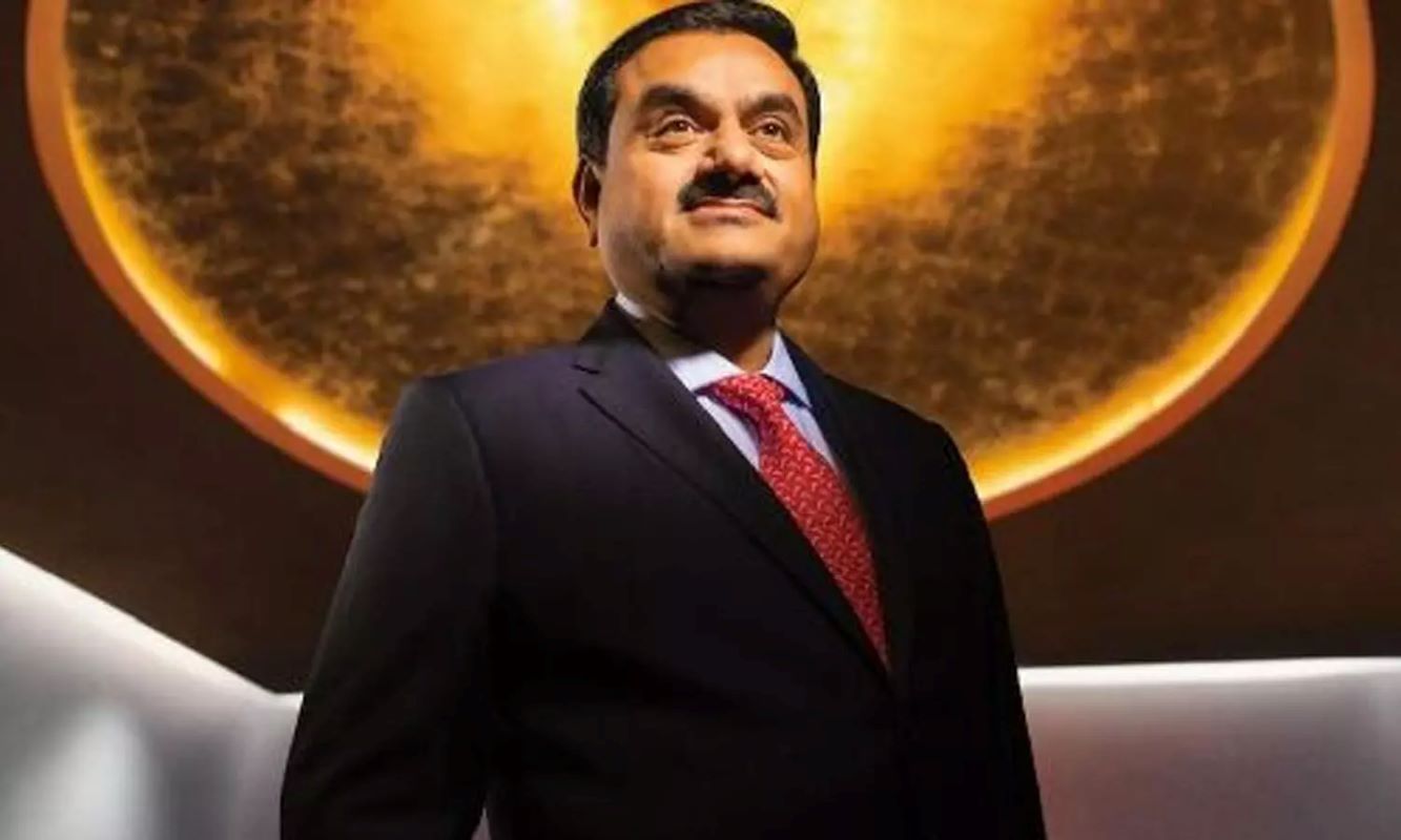 अडानी समूह यूएस में रिश्वतखोरी केस रद्द कराने में जुटा, क्या हिंडनबर्ग से भी बात हो रही है?
