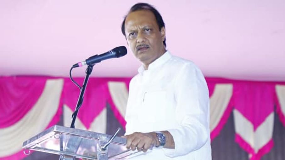 फडणवीस के इस्तीफ़े के बाद अजीत पवार को सिंचाई घोटाले में क्लीन चिट