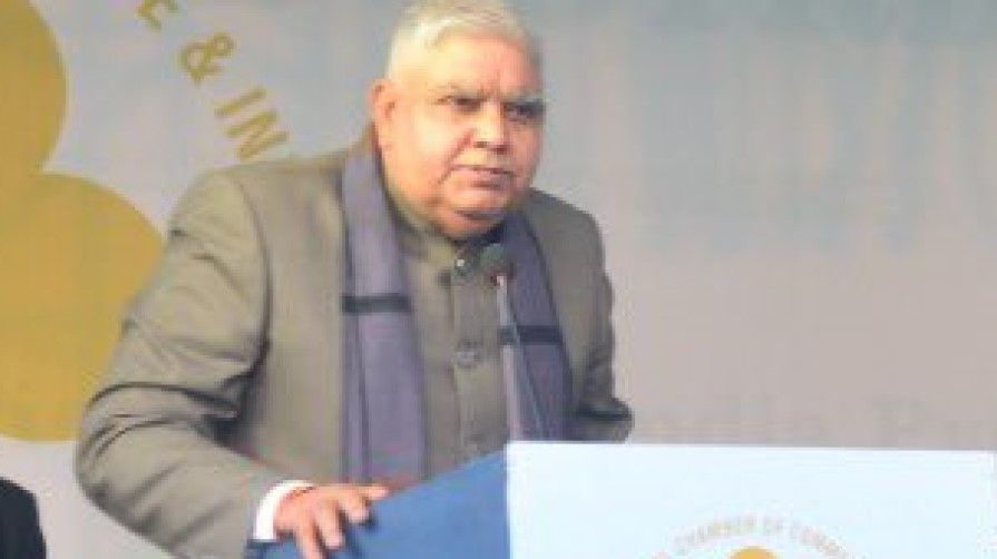 बंगाल : धनखड़ के ख़िलाफ़ खुल कर आया वाम मोर्चा, कहा, राज्यपाल ऐसे नहीं होते