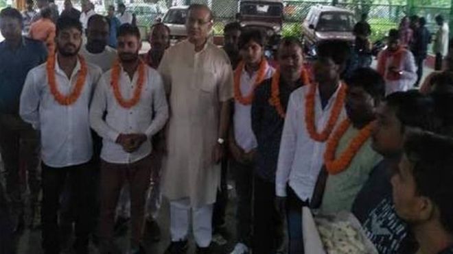 Bulandshahar violence Seven accused get bail warmly welcome - Satya Hindi