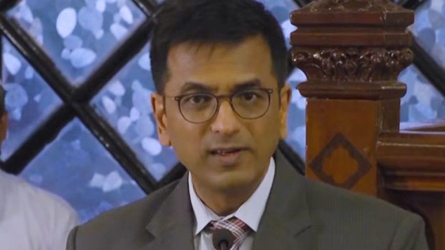 सुप्रीम कोर्ट ने की पूर्व सीजेआई चंद्रचूड़ से बंगला खाली कराने की मांग, केंद्र को लिखा पत्र