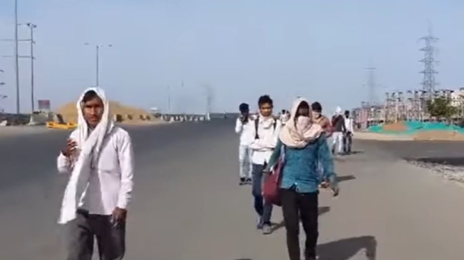 लॉकडाउन से 40 करोड़ मज़दूर होंगे प्रभावित, अर्थव्यवस्था पर पड़ेगा बुरा असर