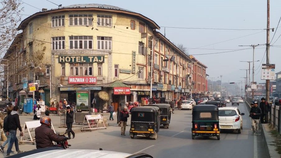 कश्मीर की स्थिति 'अस्वीकार्य', 284 बुद्धिजीवियों ने मोदी, कोविंद को ख़त लिखा