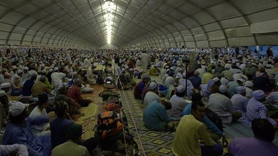 जानिए, आख़िर है&nbsp;क्या कोरोना से बेखौफ कार्यक्रम करने वाली तब्लीग़ी जमात?