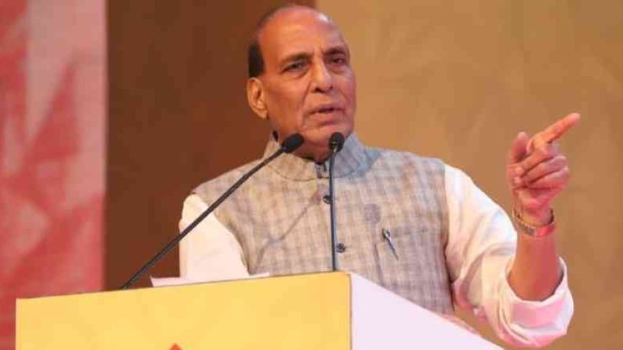 'आत्मनिर्भर भारत' के लिए 101 रक्षा सामानों के आयात पर प्रतिबंध: राजनाथ सिंह