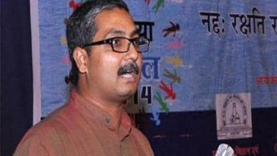 बापू को कहा था ‘फ़ादर ऑफ़ पाकिस्तान’, बने IIMC में प्रोफ़ेसर